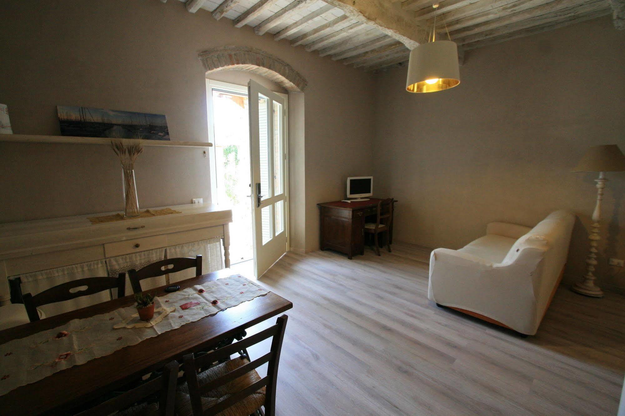 Botrona B&B Scarlino Exteriör bild
